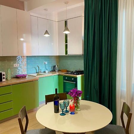 Lovely And Cozy Apartment! كوتايسي المظهر الخارجي الصورة