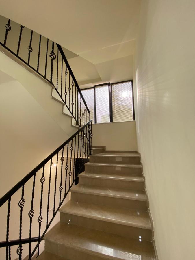 Lovely And Cozy Apartment! كوتايسي المظهر الخارجي الصورة